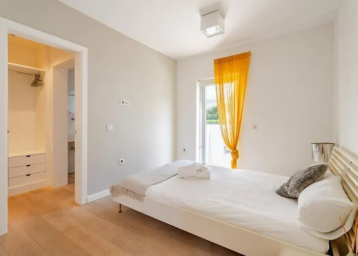 Itaca Vista Mar Y Piscina Climatizada וילה *