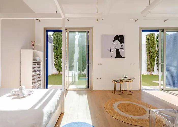 Itaca Vista Mar Y Piscina Climatizada * אדחה