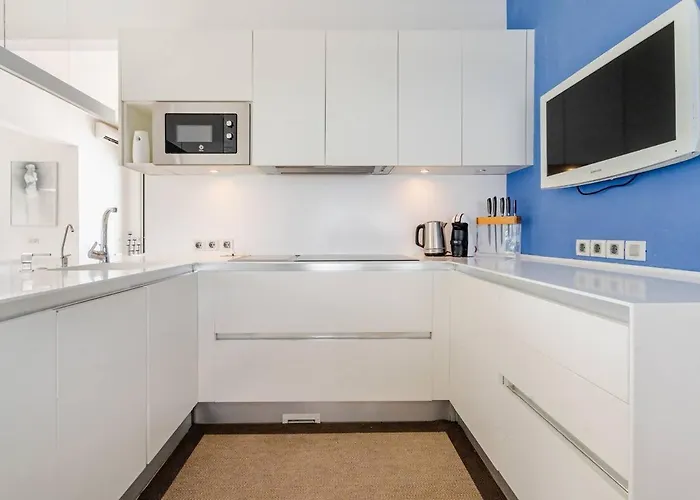 Itaca Vista Mar Y Piscina Climatizada וילה