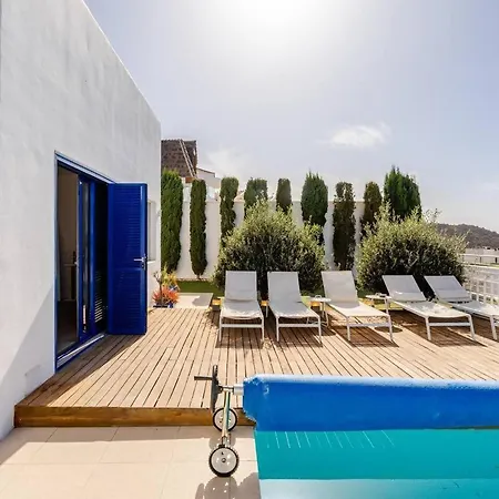 Itaca Vista Mar Y Piscina Climatizada