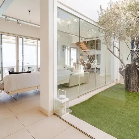 Villa Itaca Vista Mar Y Piscina Climatizada *