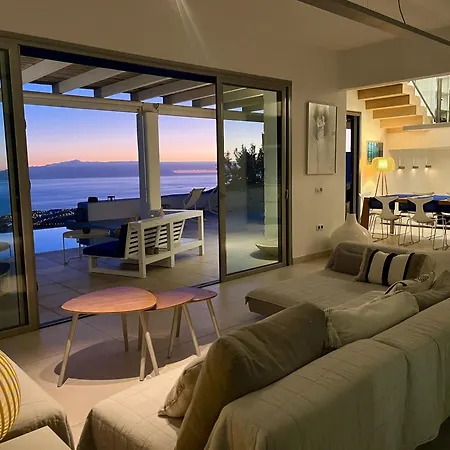 Itaca: Impresionantes Vistas Al Mar *